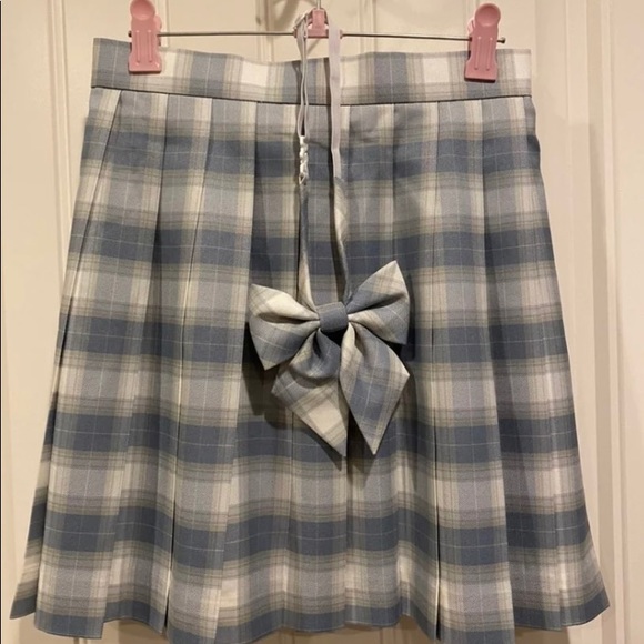 Plaid Skirt - Picture 3 of 11
